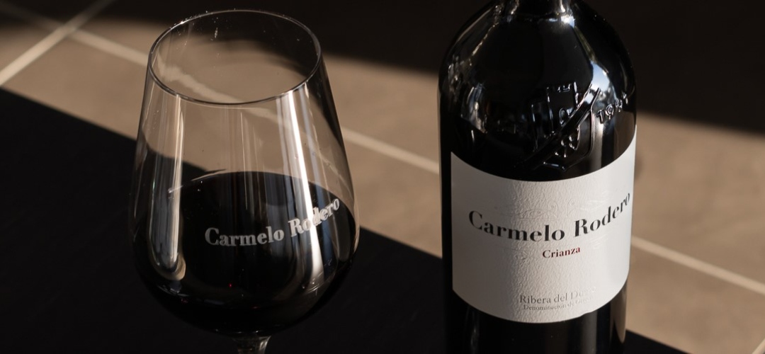 Bodegas Carmelo Rodero te invita a dar la bienvenida al otoño con Carmelo Rodero Crianza. 